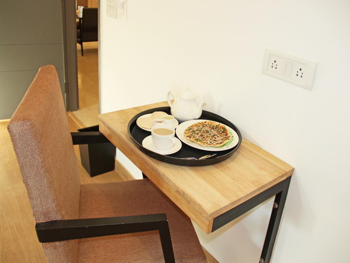 Oyo 9544 Hotel Crown Residency Mysore Eksteriør bilde