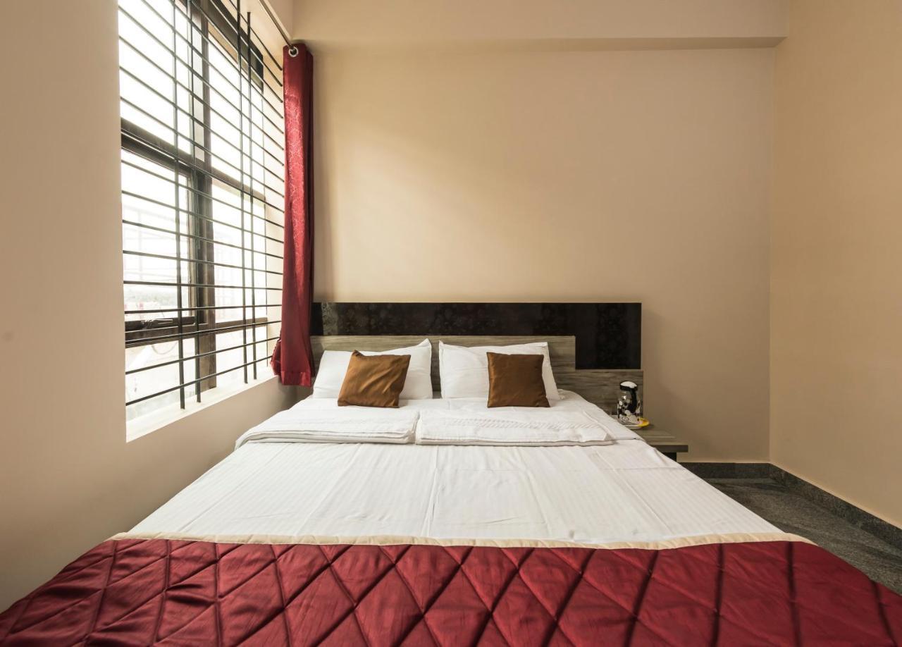 Oyo 9544 Hotel Crown Residency Mysore Eksteriør bilde